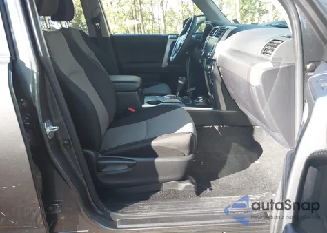 2023 Toyota 4Runner Sr5 из США, поврежденный, VIN JTEMU5JR2P6111927